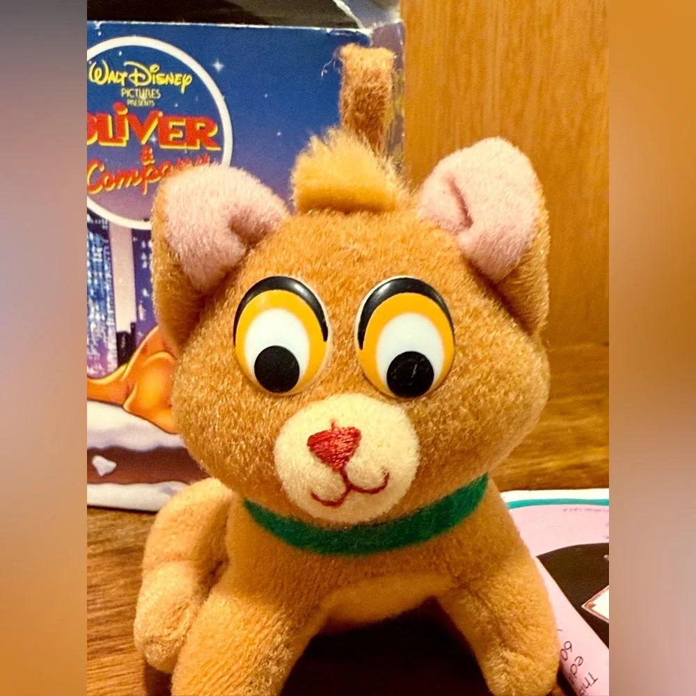 VINTAGE 1988 Walt Disney Oliver & Company Oliver McDonalds Christmas Ornament